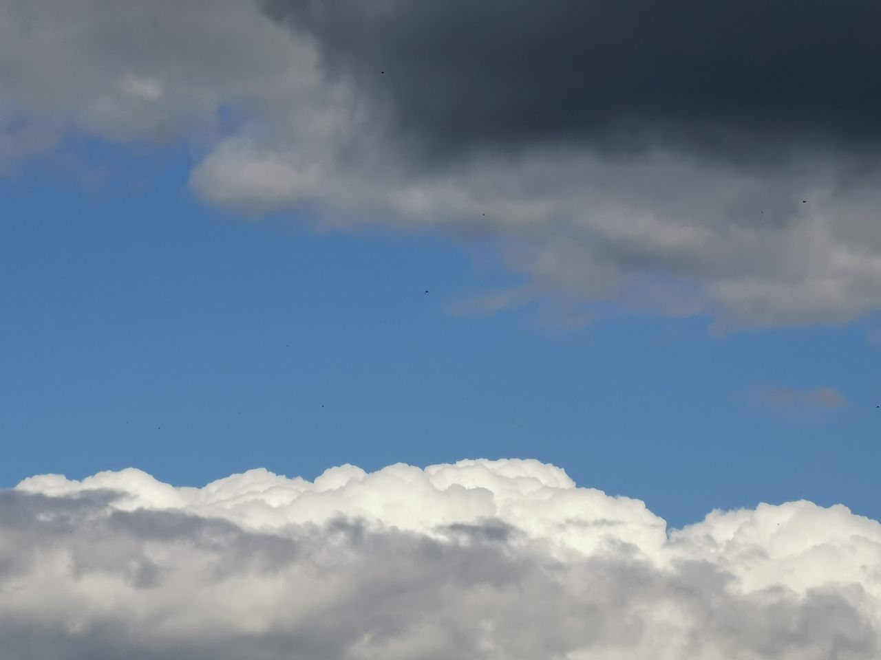 LOW ANGLE VIEW OF CLOUDSCAPE