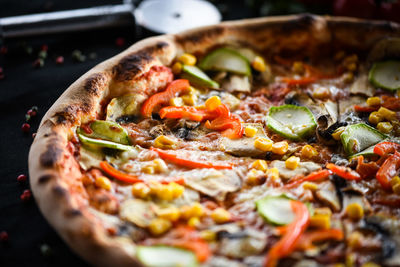 Fresh italian pizza with vegetables 