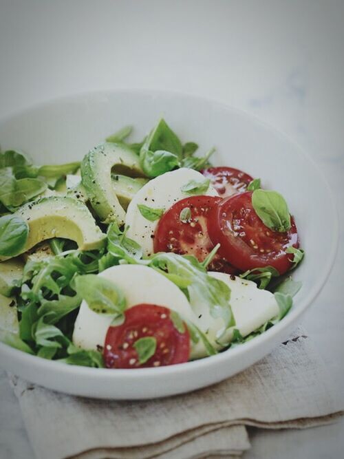 CLOSE-UP OF SERVED SALAD