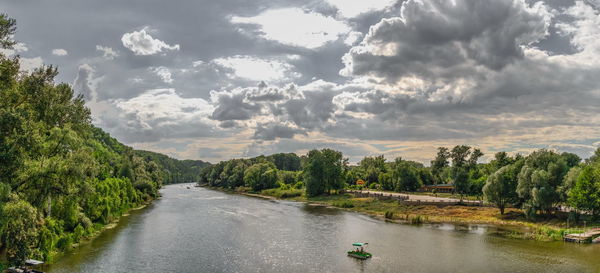 Seversky donets river near the svyatogorsk or sviatohirsk lavra on a sunny summer morning