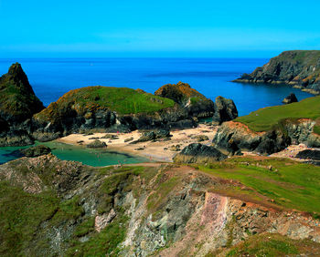 Kynance cove is a cove on the eastern side of mount's bay, cornwall, england