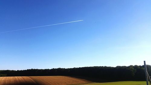 Vapor trail on sky 