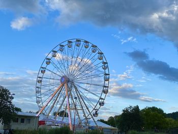 amusement park ride