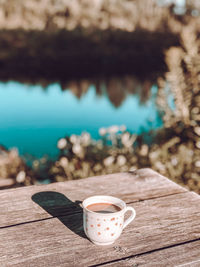 Coffee cup on table