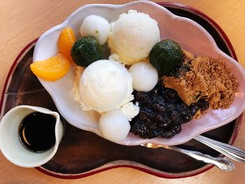 Close-up of ice cream in bowl