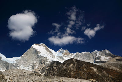 Scenic view of huascaran mountain against sky