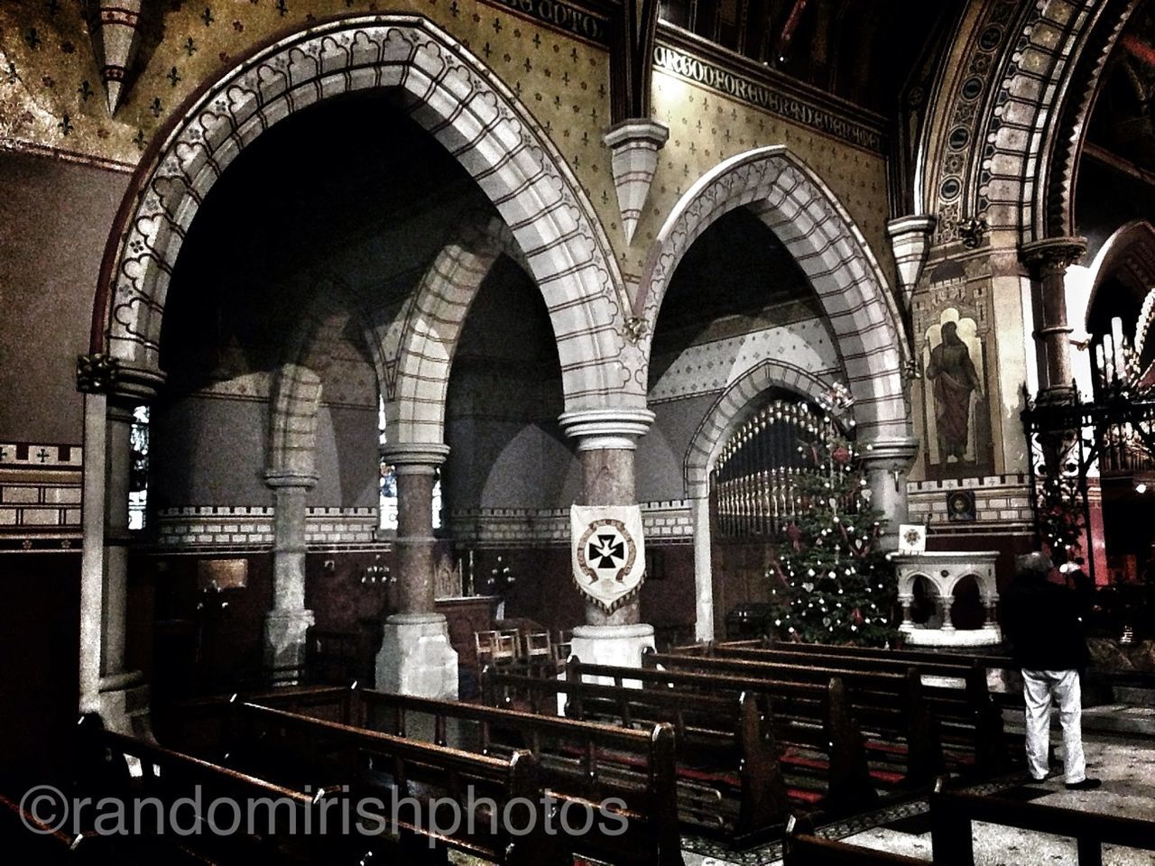 arch, indoors, architecture, built structure, history, famous place, place of worship, religion, tourism, travel destinations, church, travel, spirituality, international landmark, cathedral, capital cities, architectural column, old