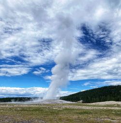 Geyser at yellowstone 