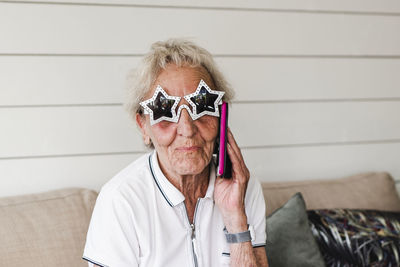 Smiling woman on the phone