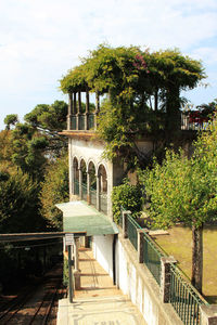 Walkway leading to building