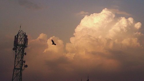 Low angle view of cloudy sky