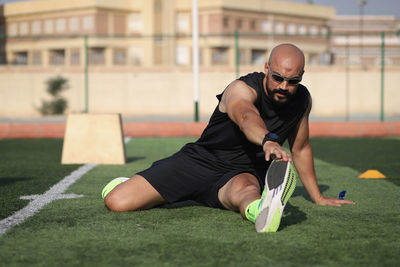 Man playing soccer - crossfit 