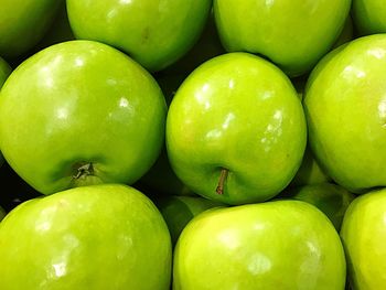 Full frame shot of apples