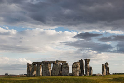 Sunset in stonehenge, wiltshire, england