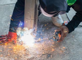 Man working with welding