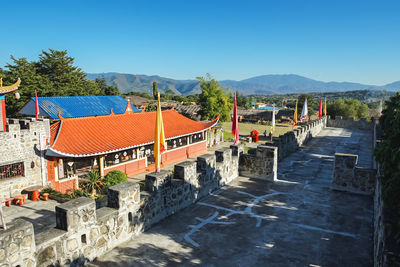 Row of buildings against sky