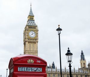 Low angle view of big ben against sky