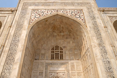 Gate to the taj mahal, crown of palaces in agra, uttar pradesh, india