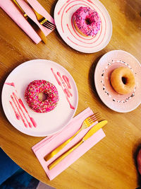 Donuts pink