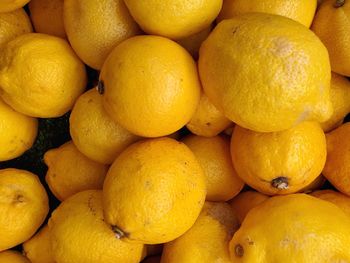 Full frame shot of oranges