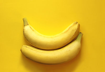 Close-up of yellow bananas