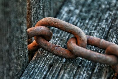 Close-up of rusty chain