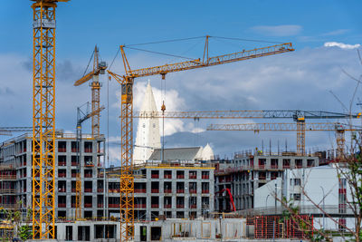 crane - construction machinery