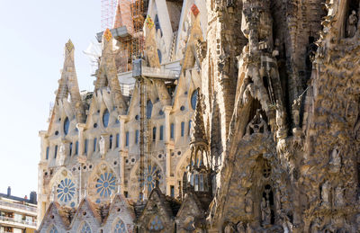 Sagrada familia in city