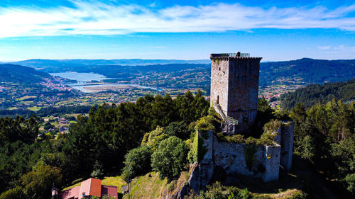 Panoramic view of historic building against sky