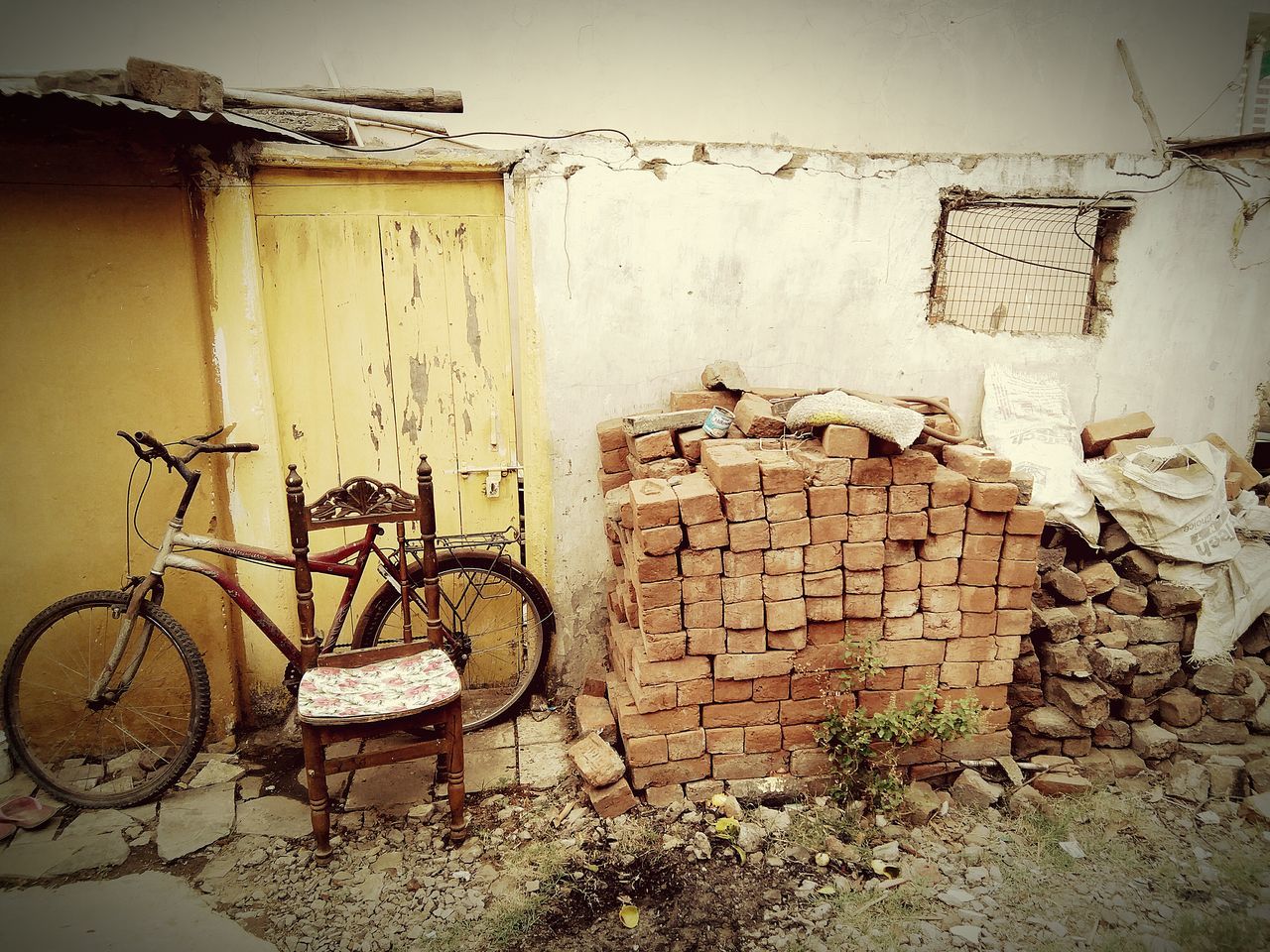 OLD BICYCLE