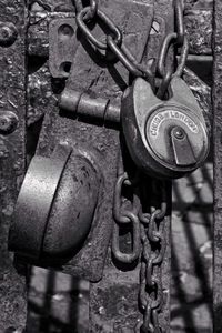 Close-up of rusty chain