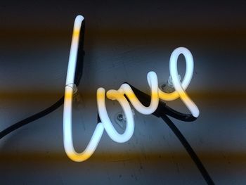 Close up of yellow flower