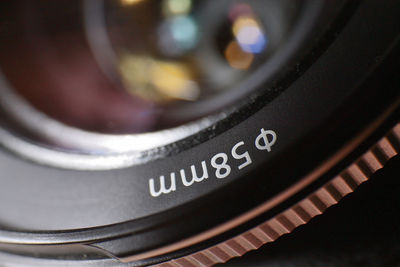 Camera lens with 58mm filter size