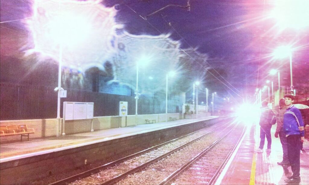 Finchley Road & Frognal Station Bus Stop (FD)