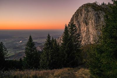 Panoramic view and mountain wasserwand at night