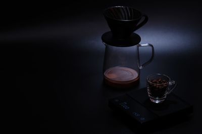 Hand drip coffee prepare coffee bean on digital scale.