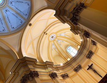 Low angle view of ceiling of building