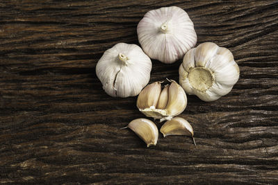 High angle view of garlic on table