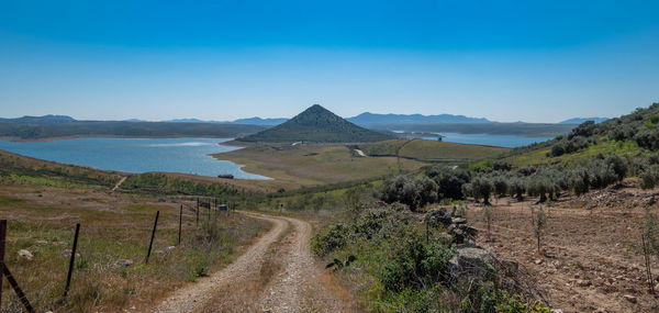 View of the la serena reservoir from the viewpoint of puebla de alcocer