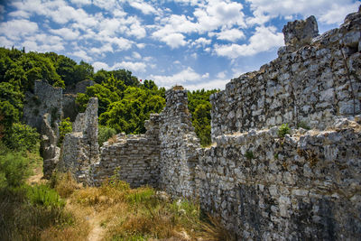 Old ruins against sky