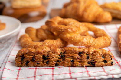 Close-up of bread in plate on table