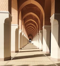 Beautiful tunnel with a mix of orange and nude