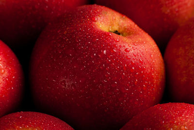 Full frame shot of apples