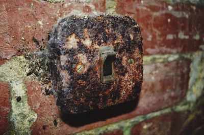 Close-up of old rusty wall