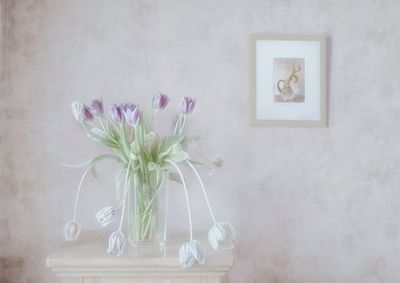 Close-up of flowers in vase