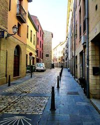 Narrow alley in city