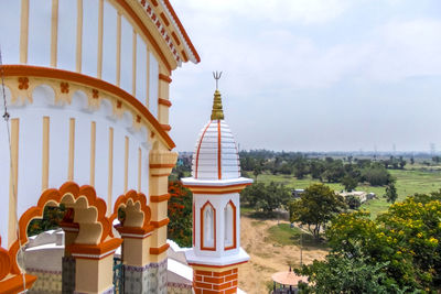 View of temple building against sky