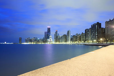 Skyline of downtown chicago at dusk, illinois, united states