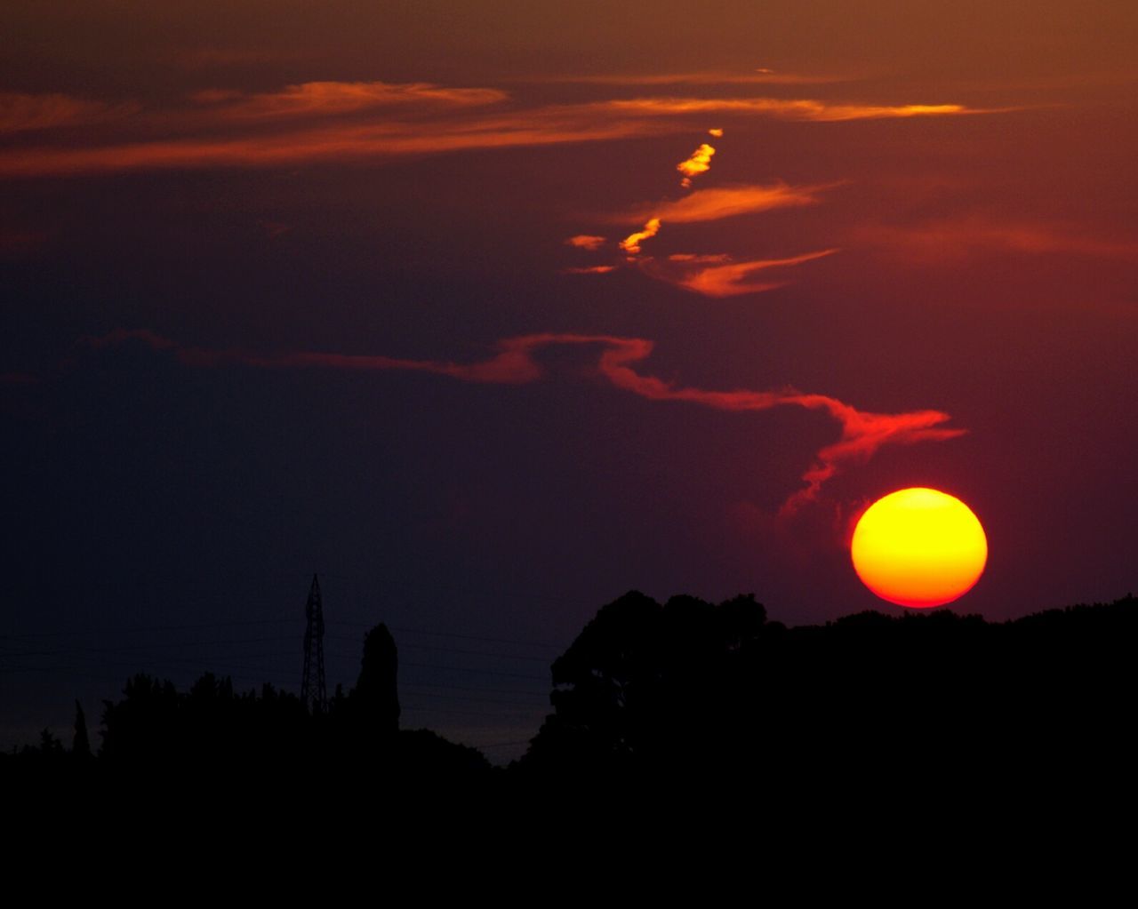 sunset, silhouette, orange color, scenics, sky, beauty in nature, sun, tranquil scene, tranquility, idyllic, nature, flying, cloud - sky, bird, dramatic sky, cloud, moody sky, outdoors, dark, landscape