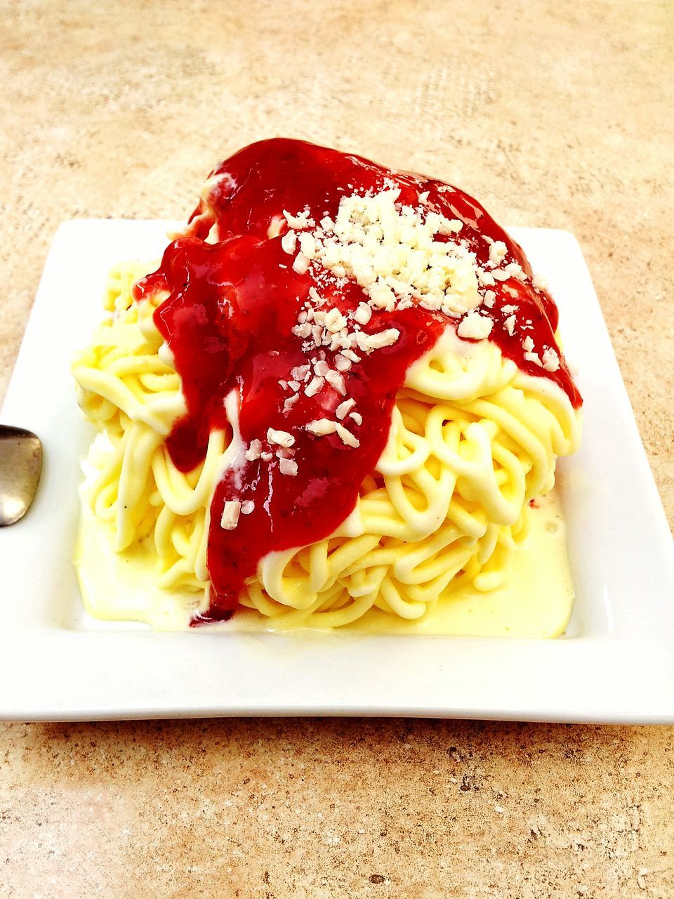 CLOSE-UP OF DESSERT SERVED IN PLATE